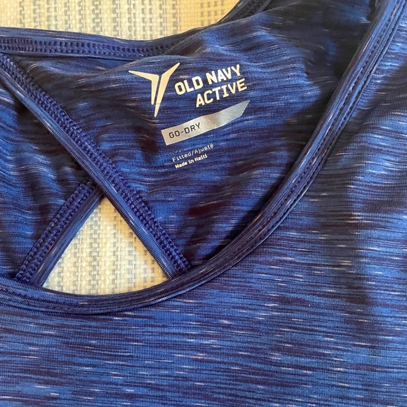 Dry Fit Cross-back athletic tank - Picture 3 of 4